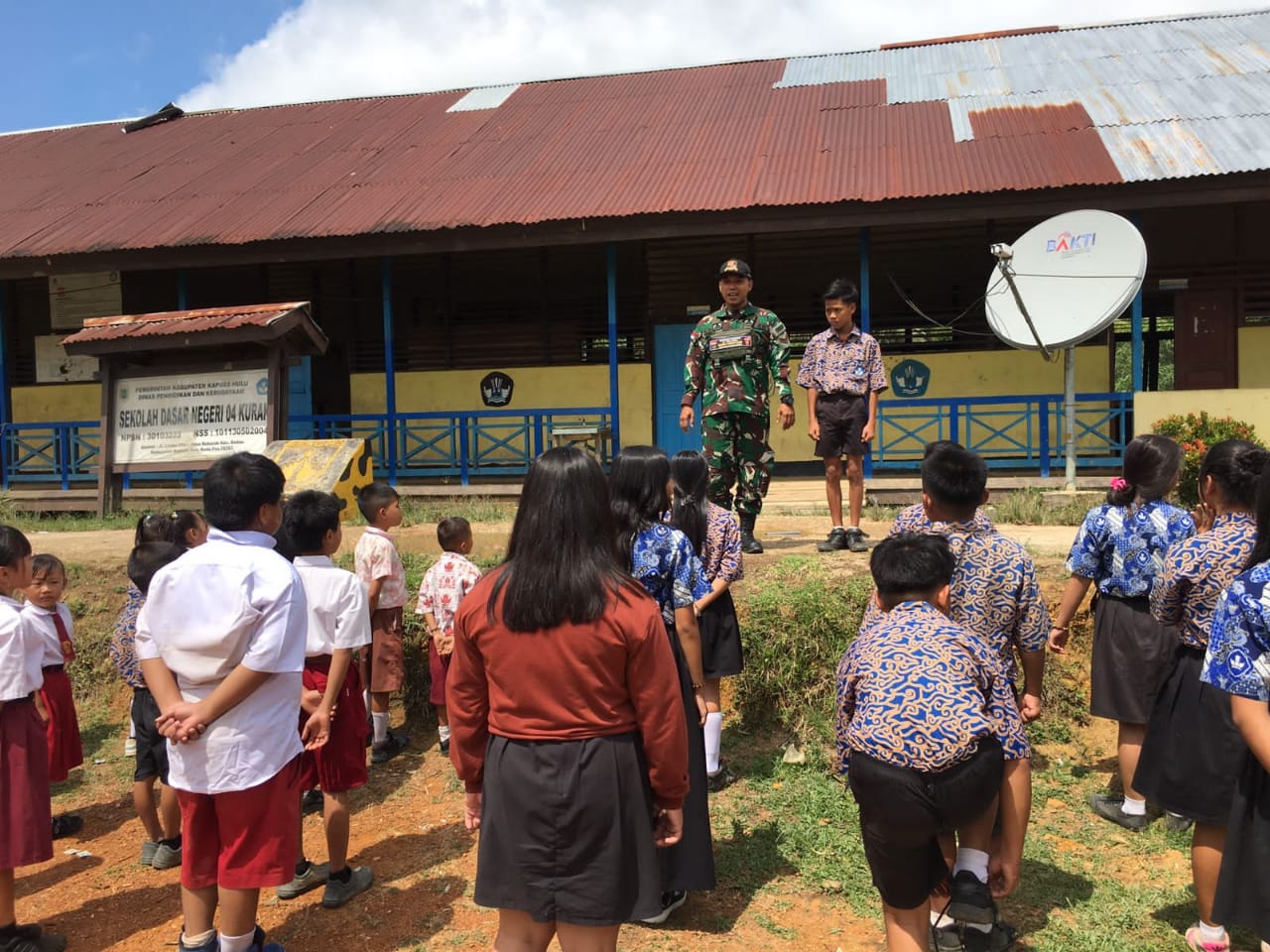 Sumber : Satgas Pamtas RI-Mly Yonarmed 10/Bradjamusti