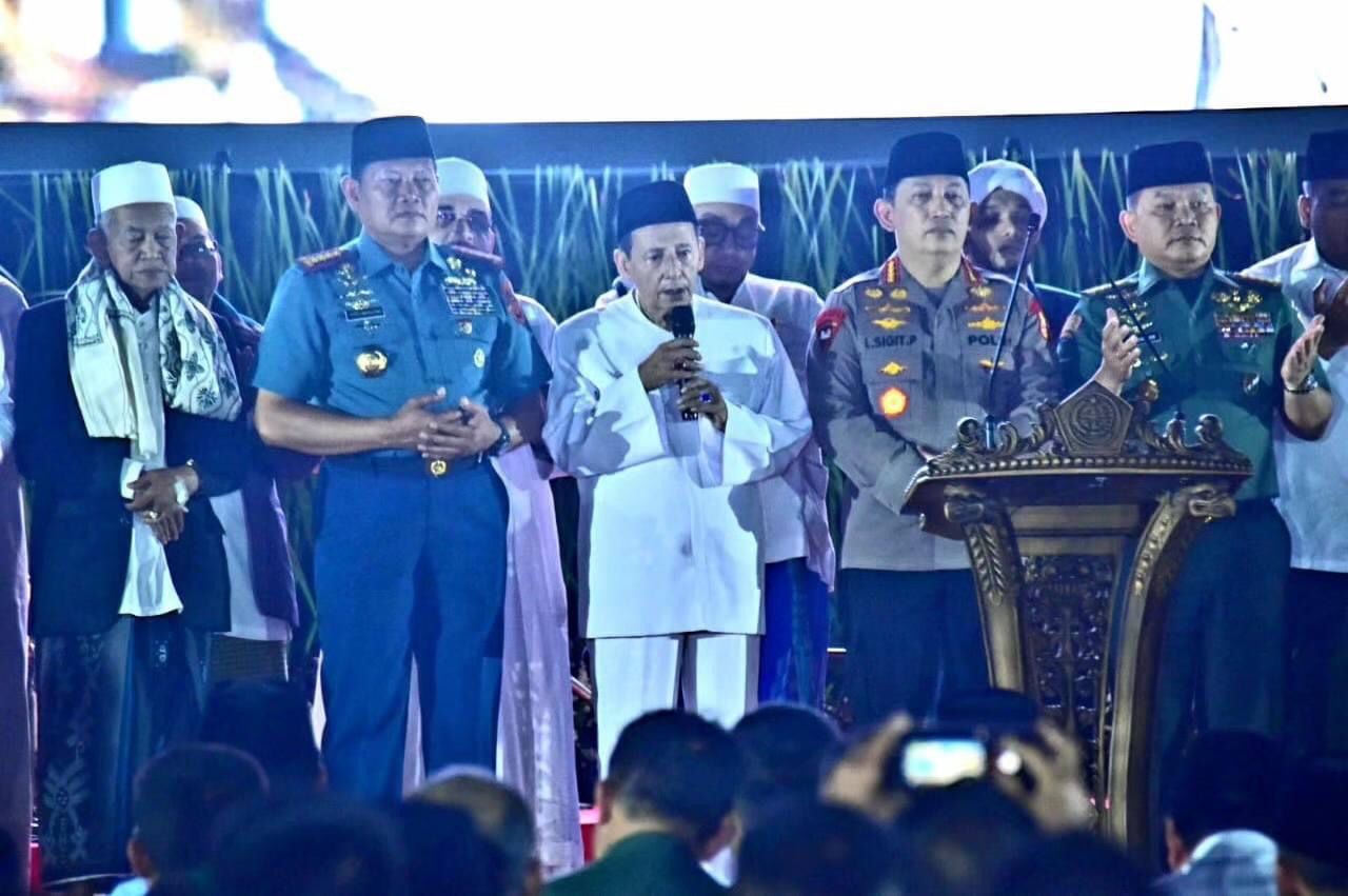 DANKORMAR BERSERTA PRAJURIT MARINIR HADIRI DOA BERSAMA