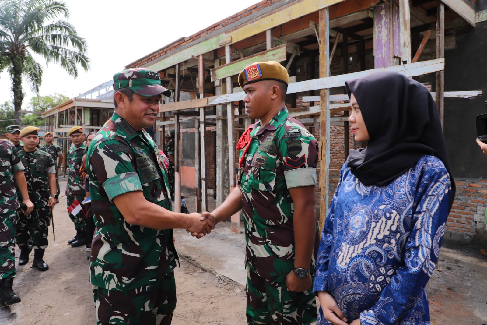Pangdam I/BB Dampingi Kasad Tinjau Progres Pembangunan Rumdis Prajurit dan Rehab Kantor Koramil