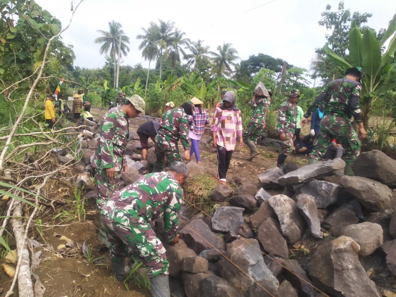 Kodim Boyolali dan Warga Kejar Target Selesaikan Sasaran Fisik TMMD
