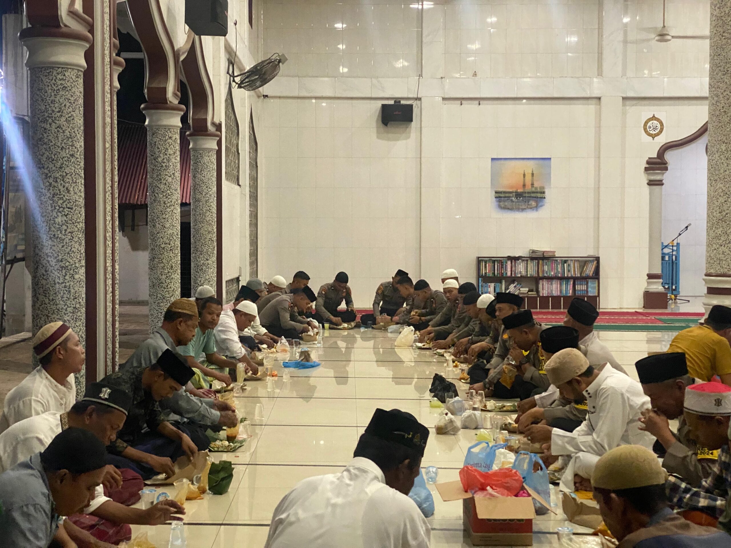 Polres Bireuen Gelar Shalat Tasbih Malam Nisfu Sya'ban
