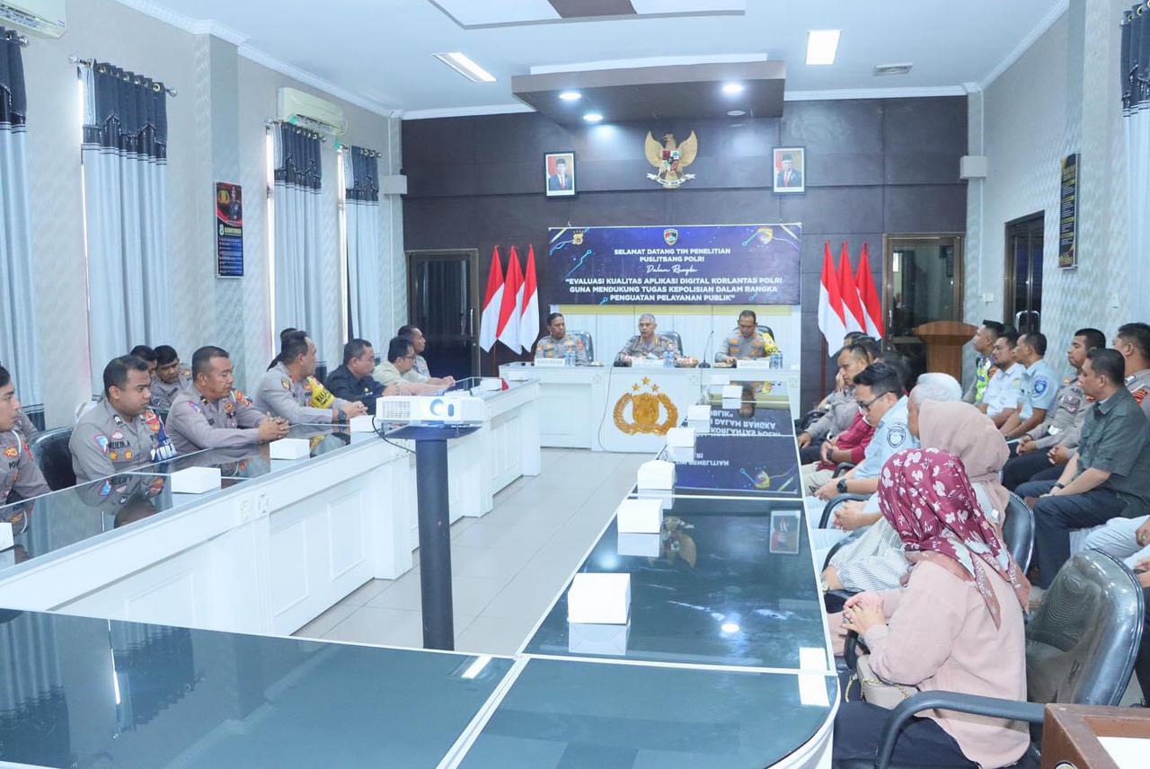 Tim Puslitbang Polri Gelar Supervisi Aplikasi Digital Korlantas Polri di Polres Lhokseumawe