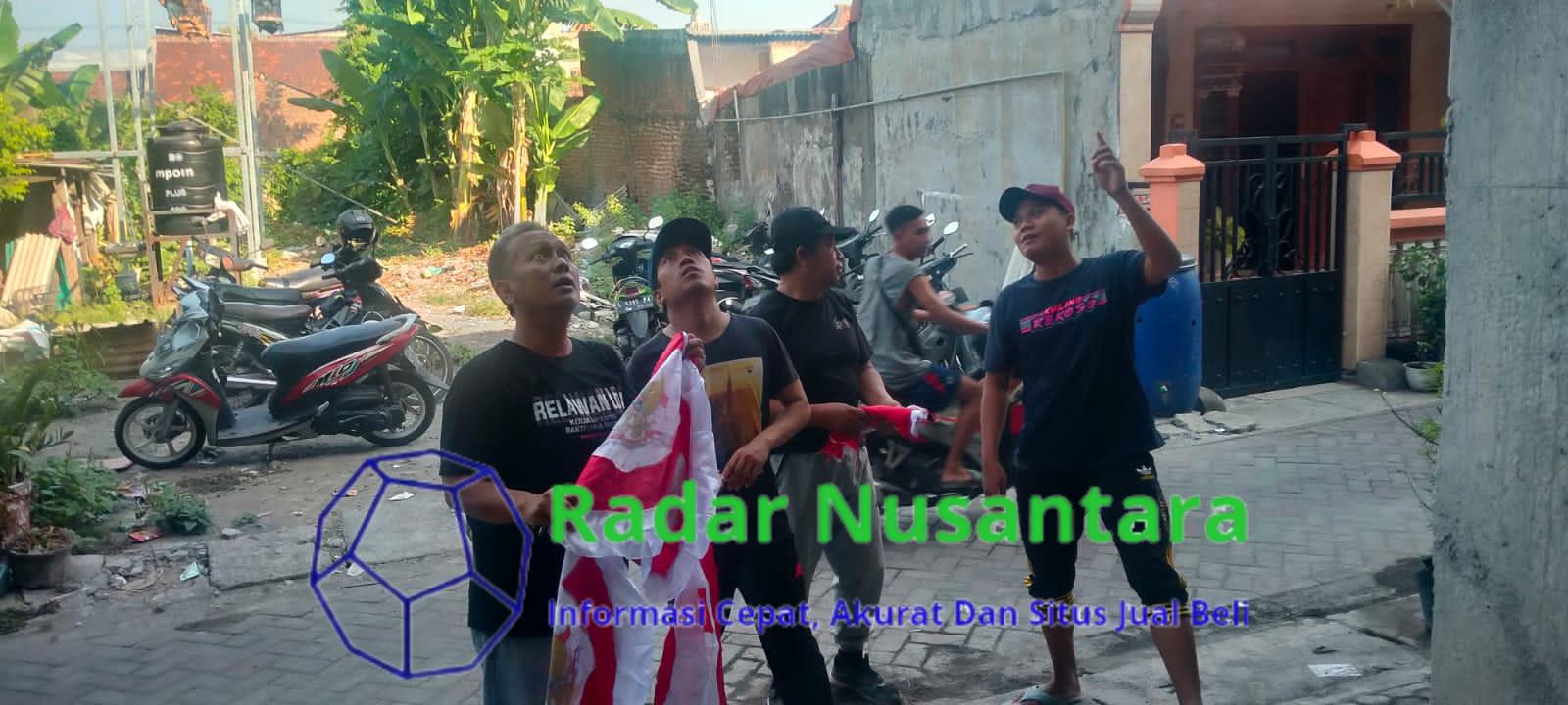 Kerja Bakti Nasional LDII Untuk Negeri Warga PAC Rungkut Kidul Antusias Bersihkan Lingkungan Masjid