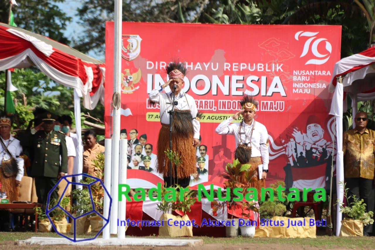 Pimpin Upacara Kemerdekaan RI di PLBN Sota, Kepala BPSDM Kemendagri Dorong Peningkatan Nilai Produk Masyarakat Perbatasan