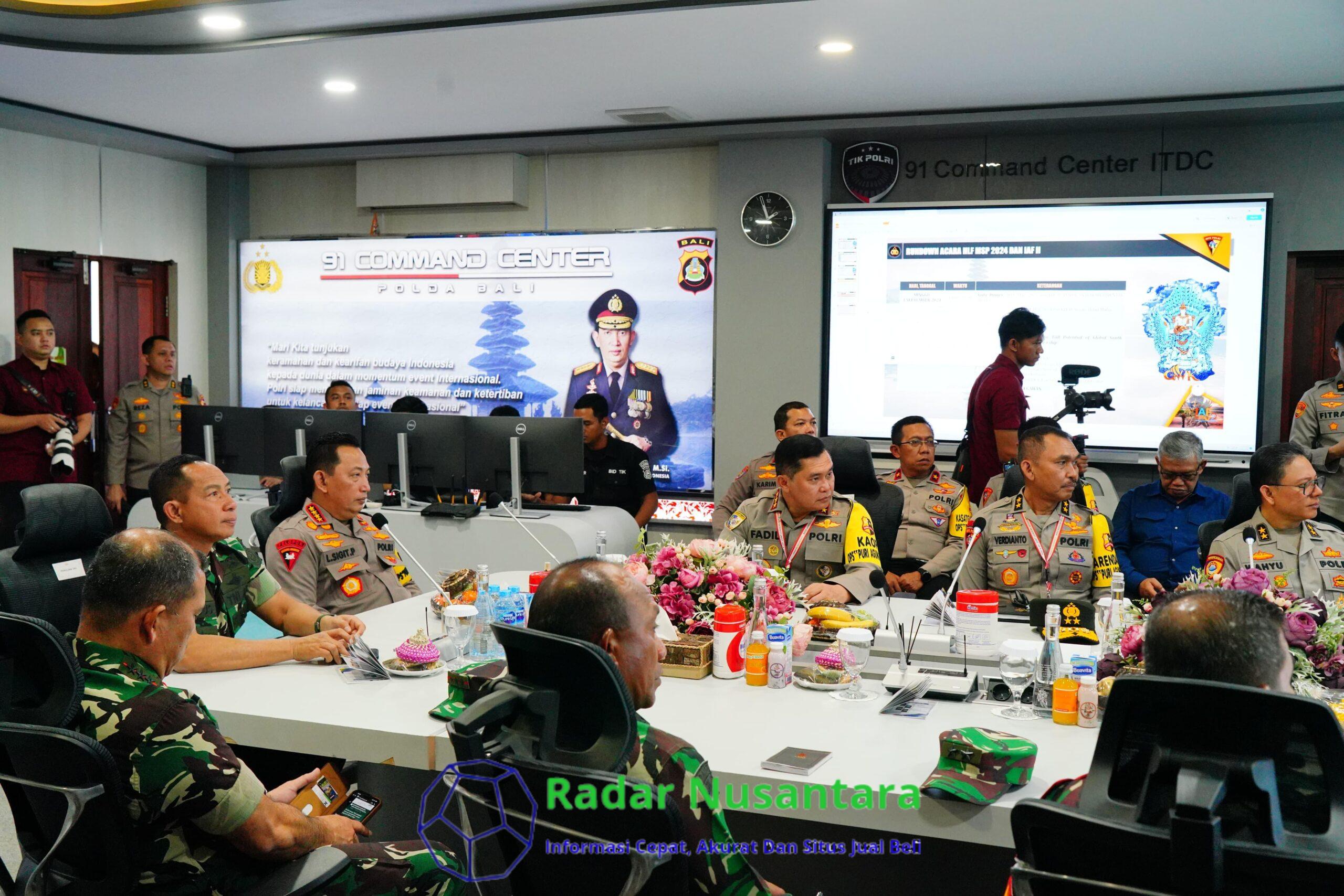 Kapolri Bersama Panglima TNI Meninjau Posko 91 Command Center Nusa Dua Ops Puri Agung II-2024