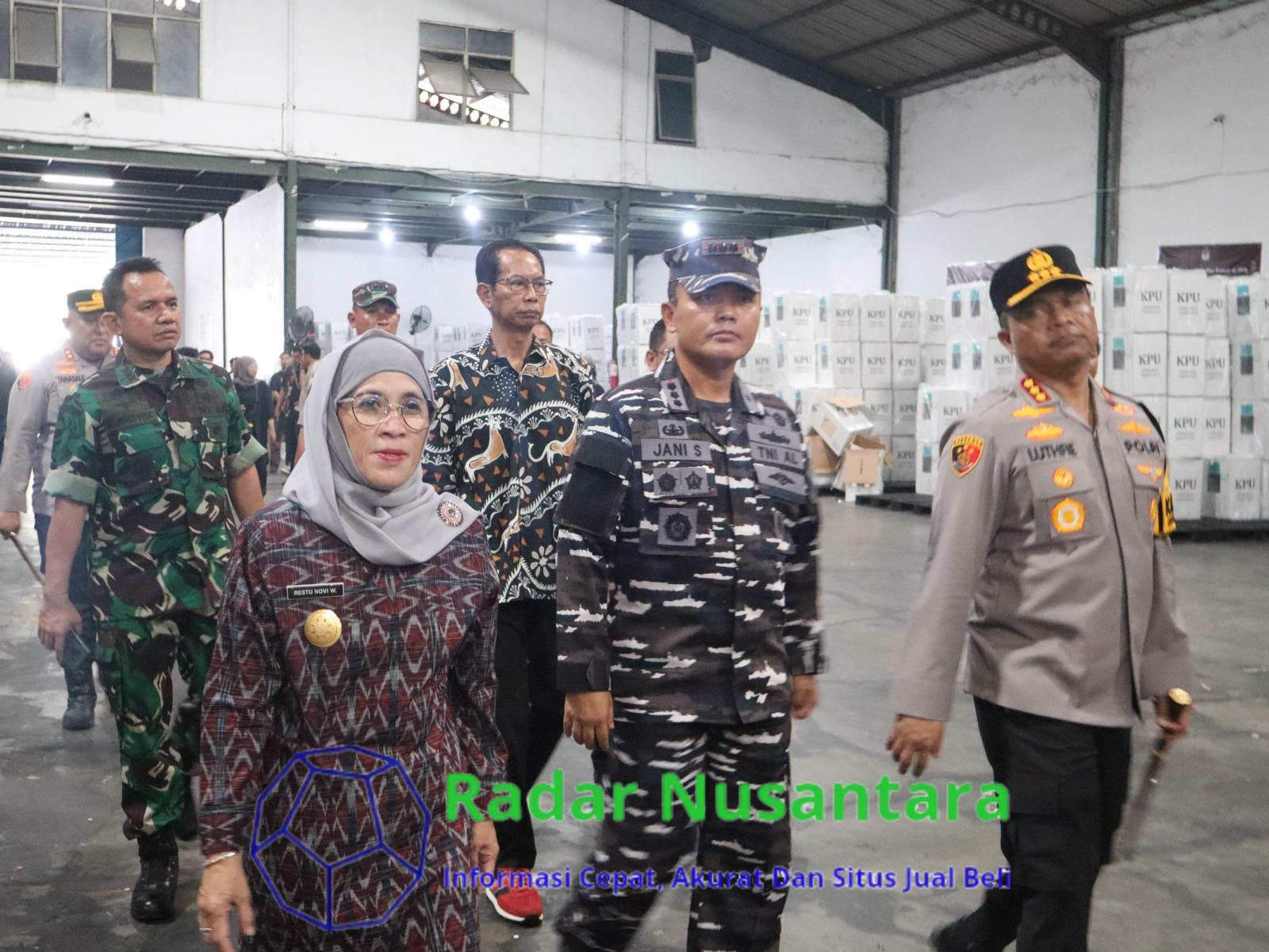 Pastikan Keamanan Logistik Pilkada, Wadan Lantamal V Tinjau Kesiapan Gudang Penyimpanan Logistik KPU Kota Surabaya