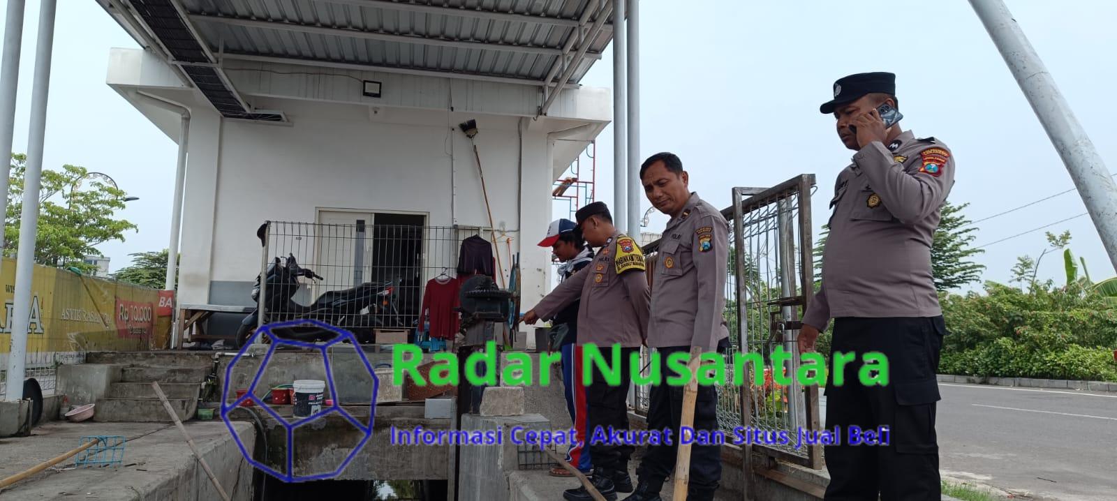 Antisipasi Bencana Hidrometeorologi, Polsek Gunung Anyar melaksanakan pengecekan rumah pompa Jl Raya MERR Gunung Anyar