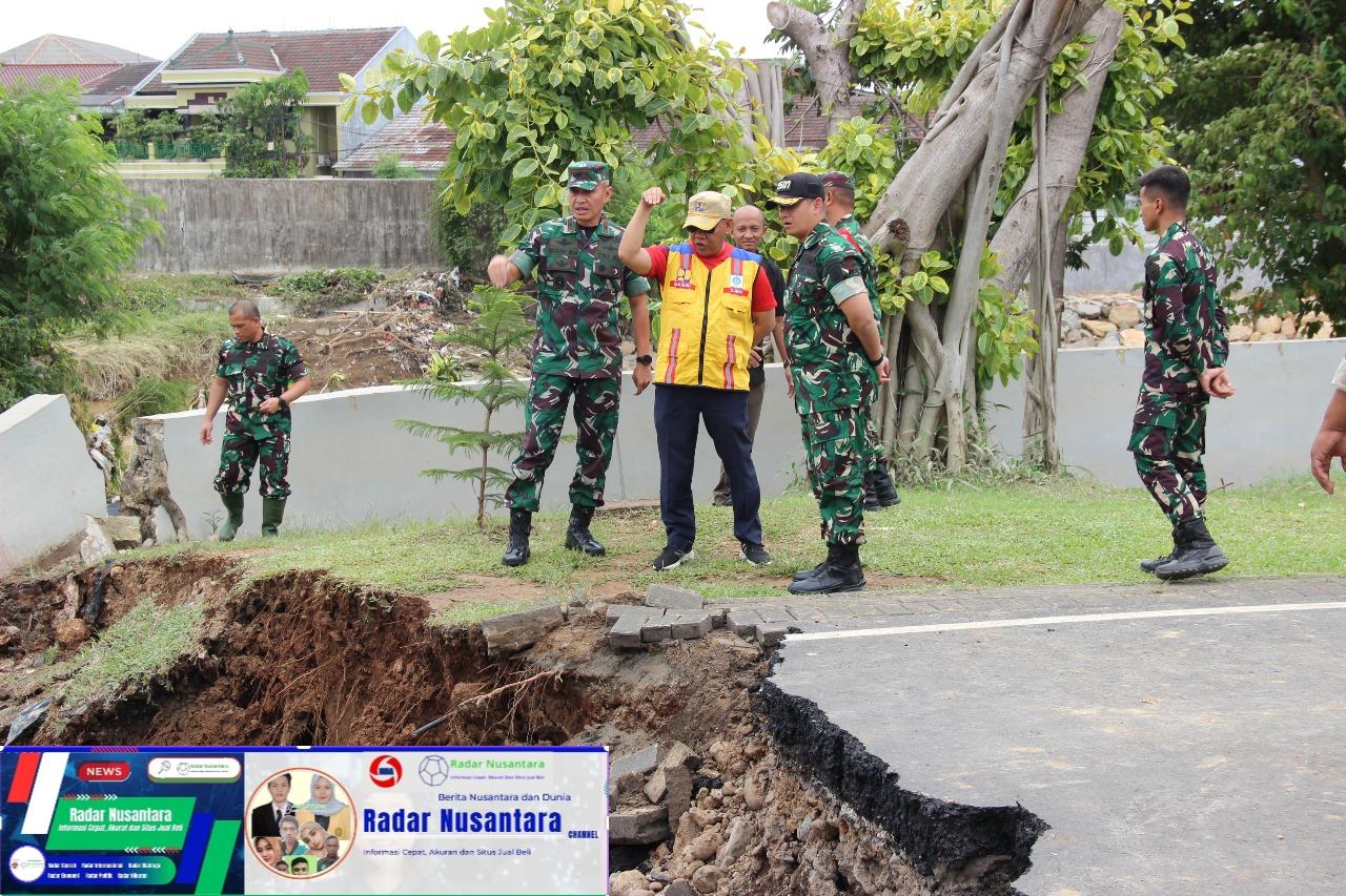 TNI AD Respon Cepat Buka Akses Jalan, Bangun Jembatan di Kemang Pratama