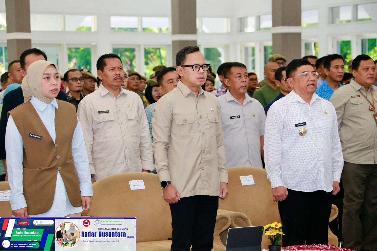 Diskusi Bersama Pemkab dan Forkopimda Garut, Wamendagri Bima Arya Jelaskan Perlunya Sinkronisasi Pusat dan Daerah