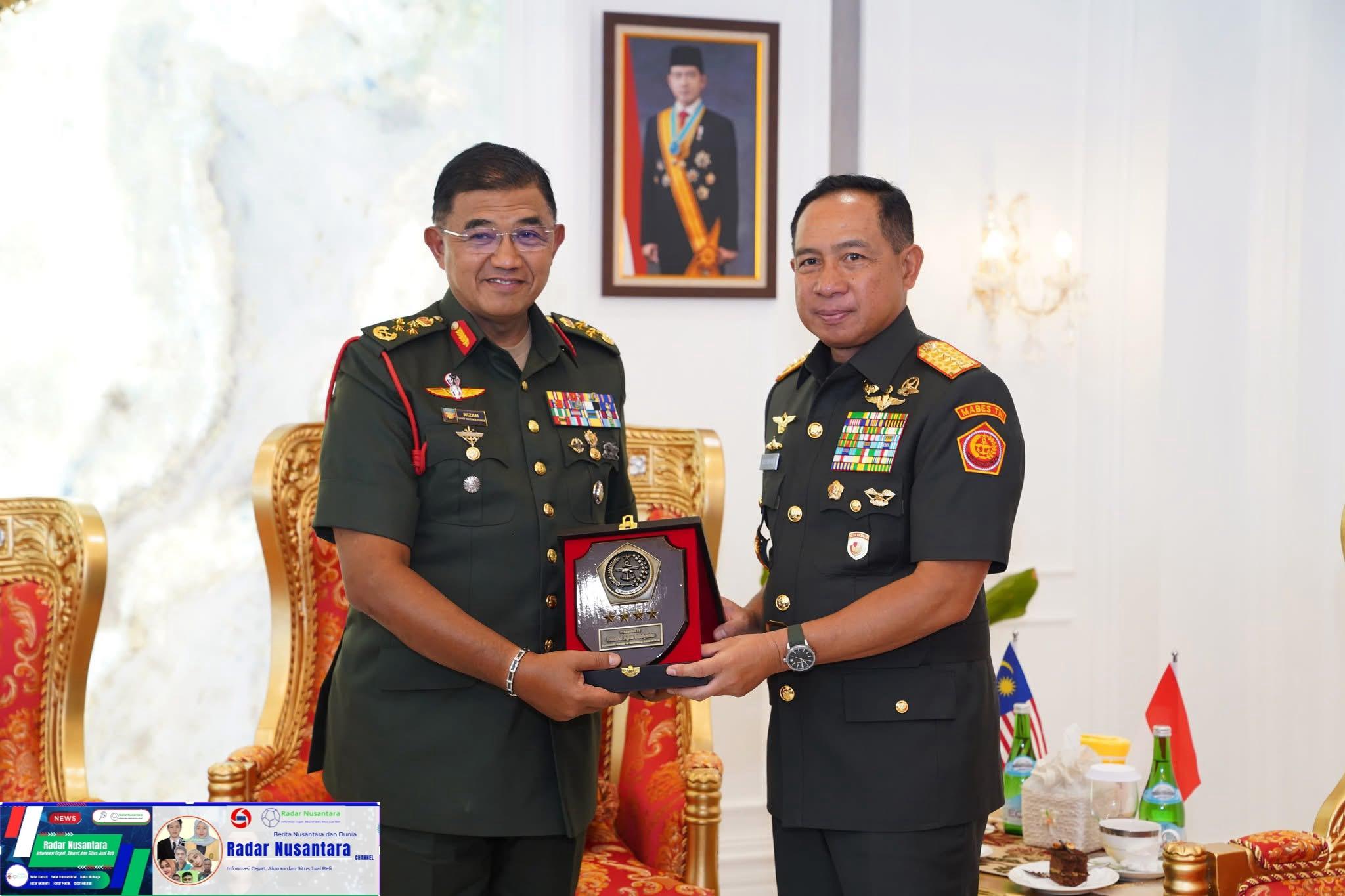 Perkuat Diplomasi Militer, Panglima TNI Terima CC Panglima Tentera Malaysia